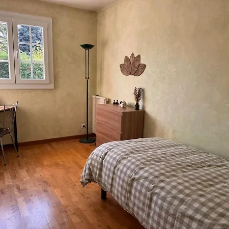 Villa 3 Ch Avec Jardin Dans Un Hameau Paisible *